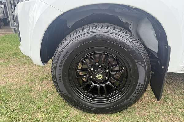 2017 Isuzu D-MAX SX 4X4