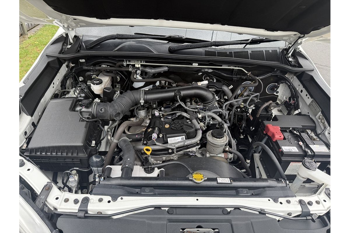 2015 Toyota Hilux Workmate TGN121R Rear Wheel Drive
