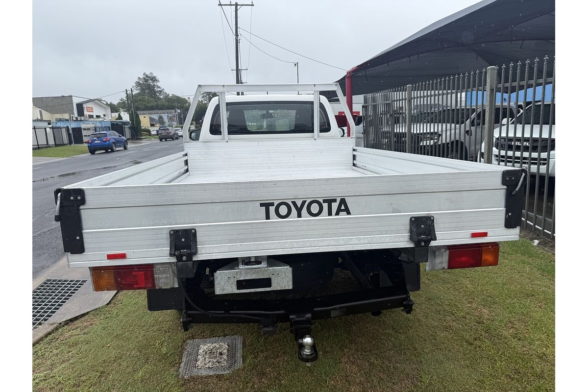2015 Toyota Hilux Workmate TGN121R Rear Wheel Drive