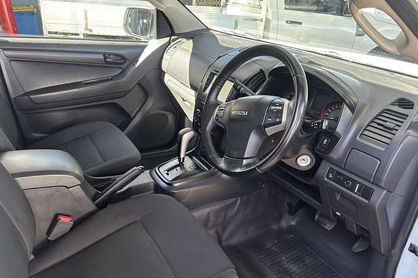 2018 Isuzu D-MAX SX High Ride Rear Wheel Drive