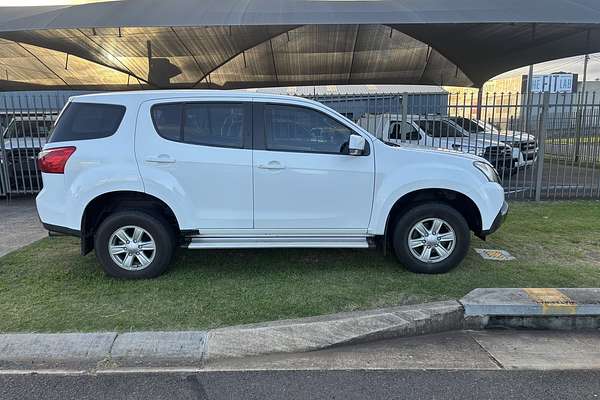 2015 Isuzu MU-X LS-M