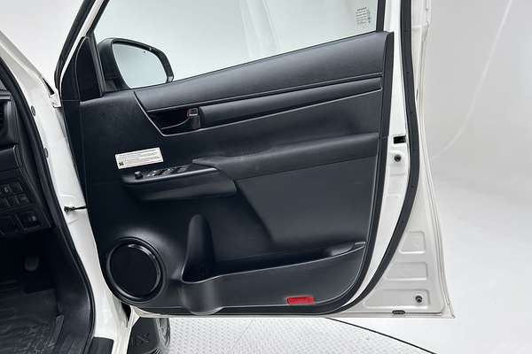2021 Toyota Hilux Workmate GUN125R 4X4