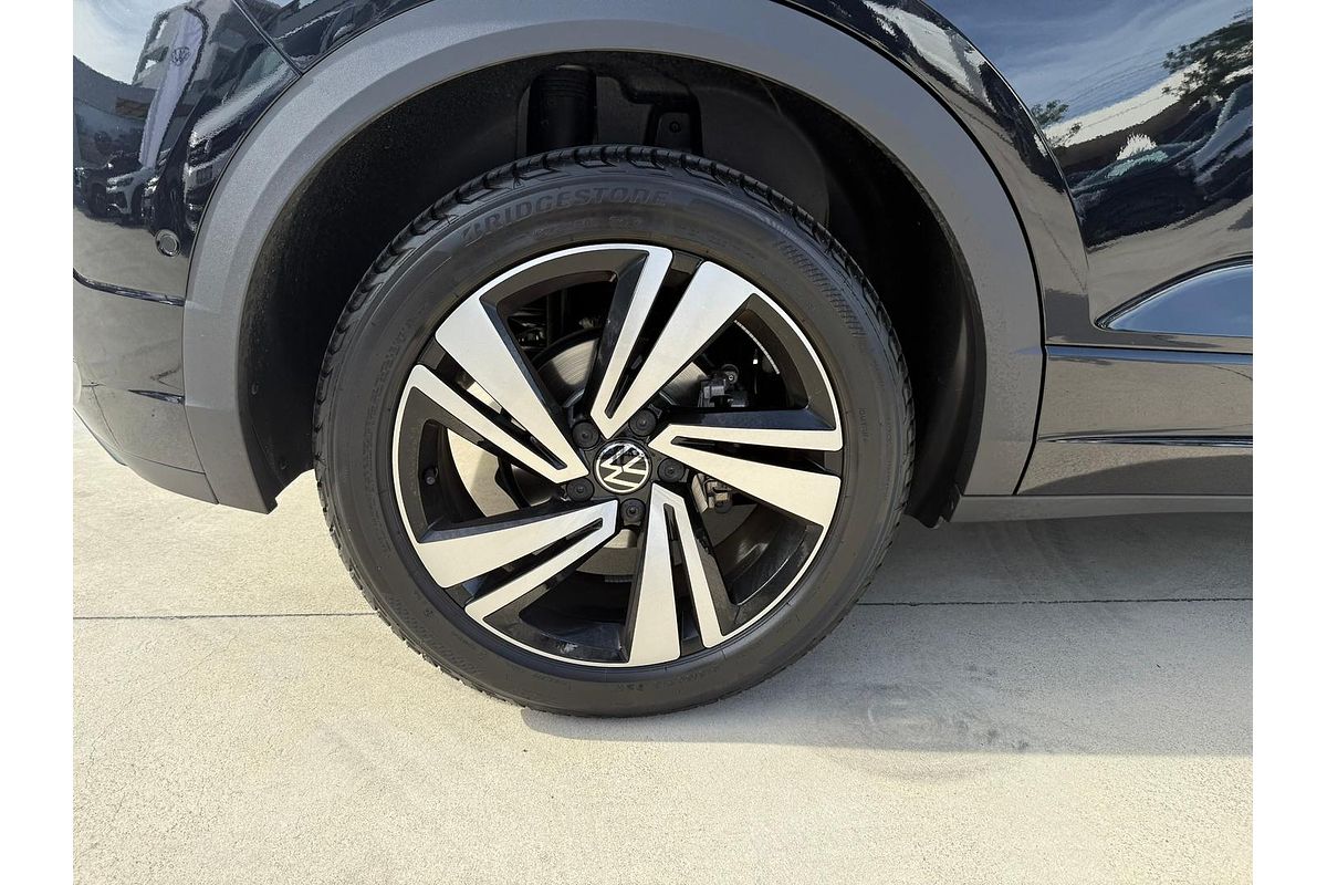 2024 Volkswagen T-Roc 140TSI R-Line D11