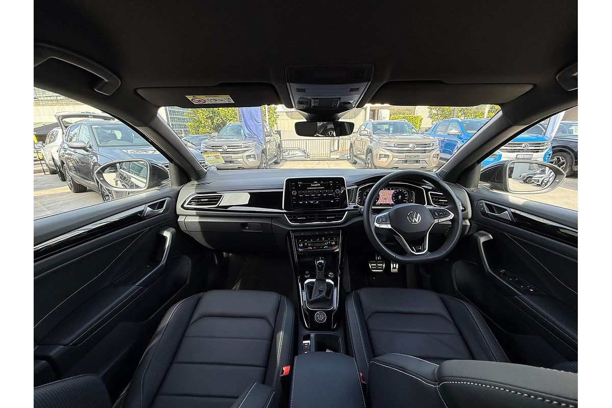 2024 Volkswagen T-Roc 140TSI R-Line D11