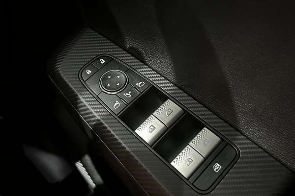 2022 Mitsubishi Outlander Exceed ZM