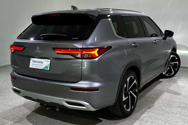 2022 Mitsubishi Outlander Exceed ZM