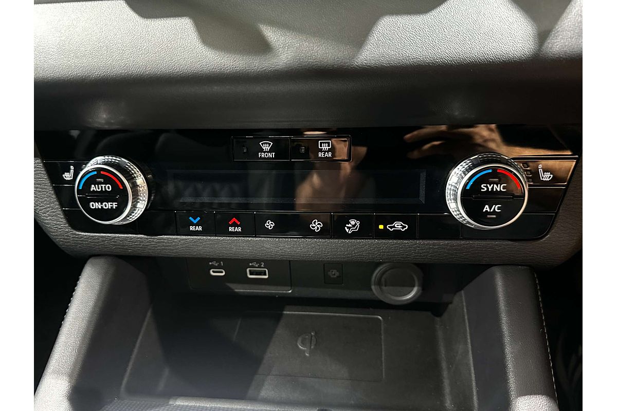 2022 Mitsubishi Outlander Exceed ZM