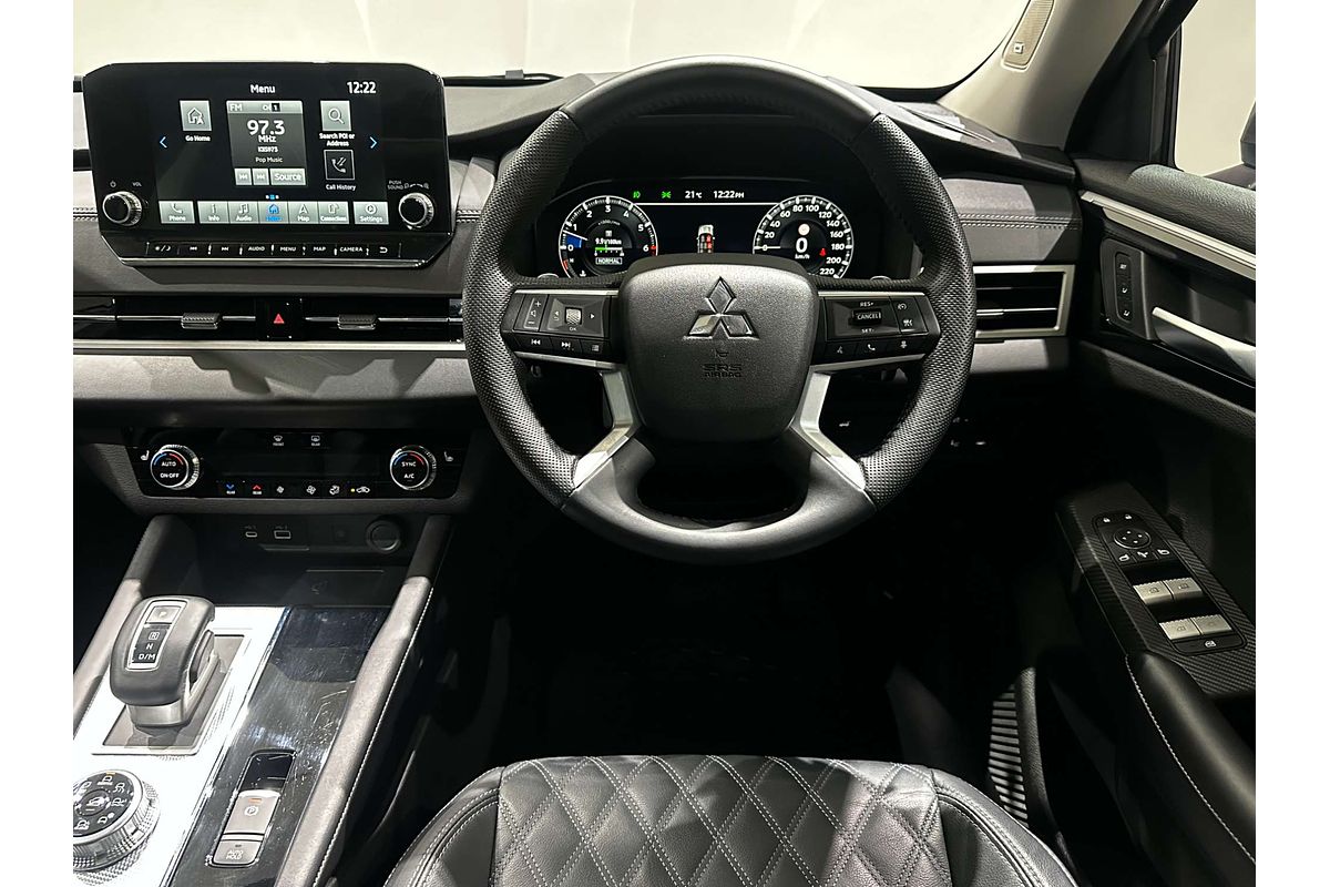 2022 Mitsubishi Outlander Exceed ZM