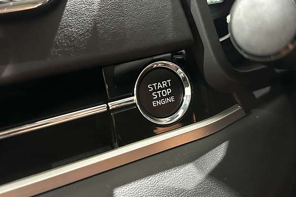 2022 Mitsubishi Outlander Exceed ZM