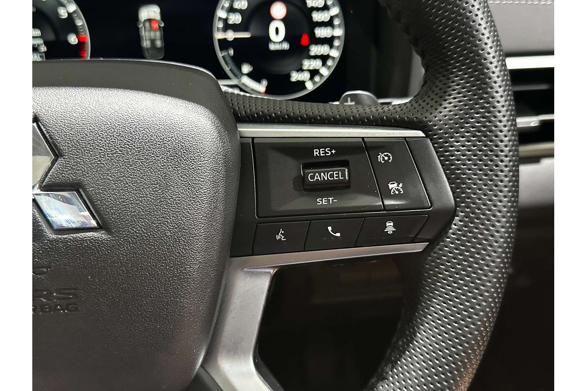 2022 Mitsubishi Outlander Exceed ZM