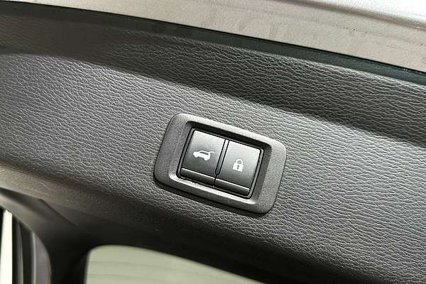 2022 Mitsubishi Outlander Exceed ZM