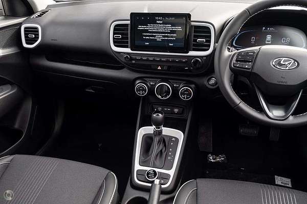 2025 Hyundai Venue Elite QX.V5