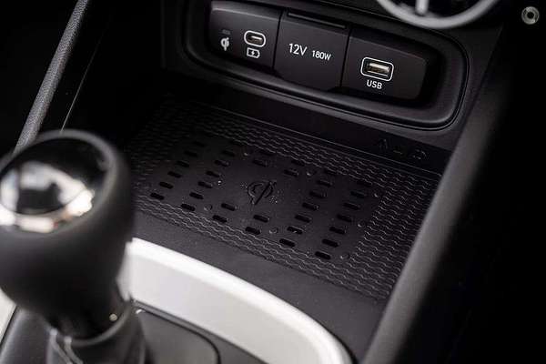 2025 Hyundai Venue Elite QX.V5