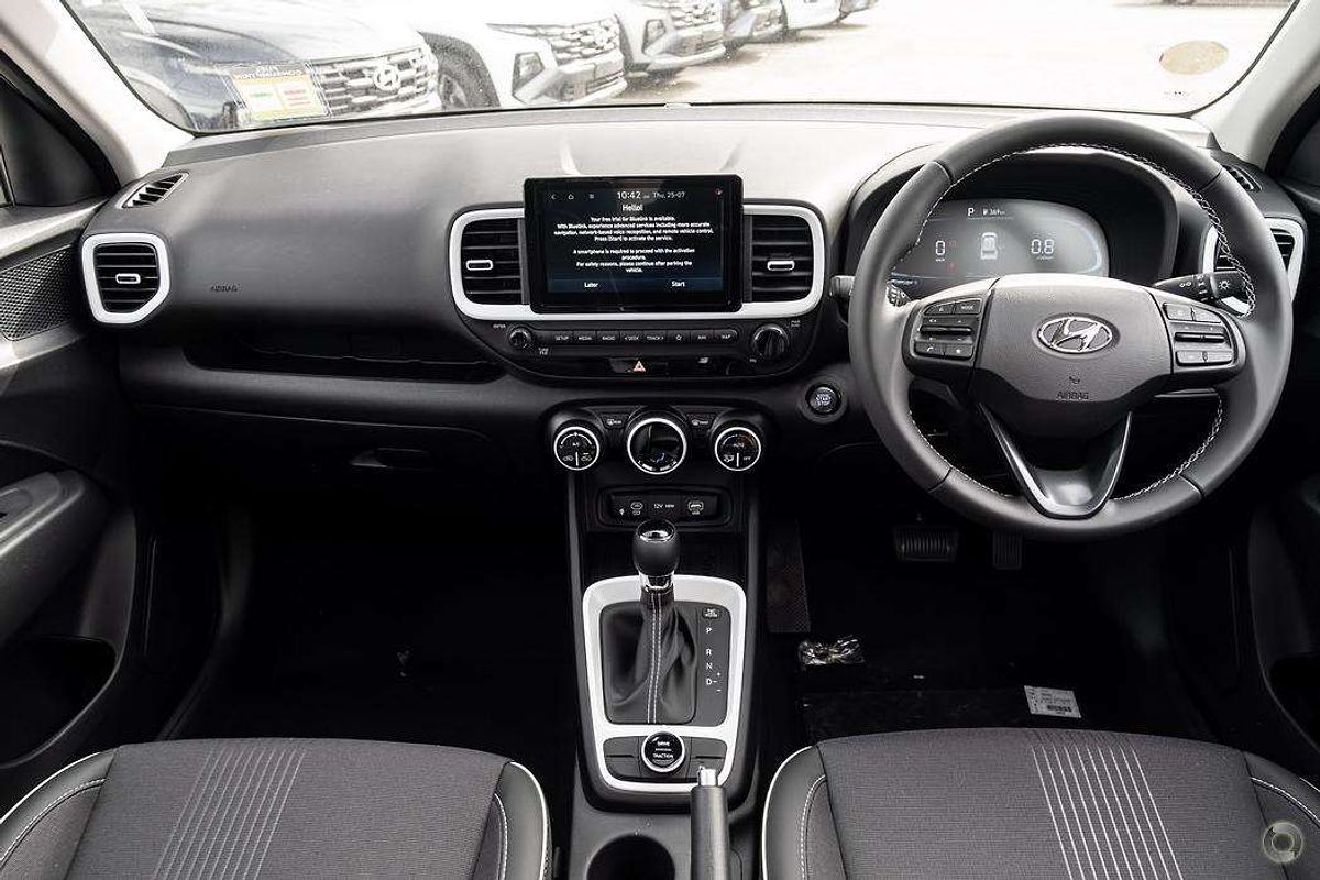 2025 Hyundai Venue Elite QX.V5