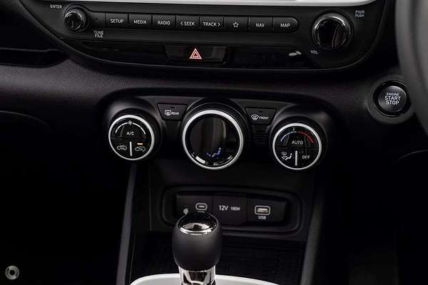 2025 Hyundai Venue Elite QX.V5