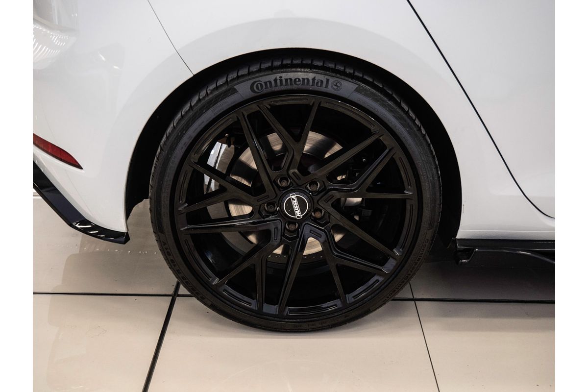 2020 Volkswagen Golf R 7.5