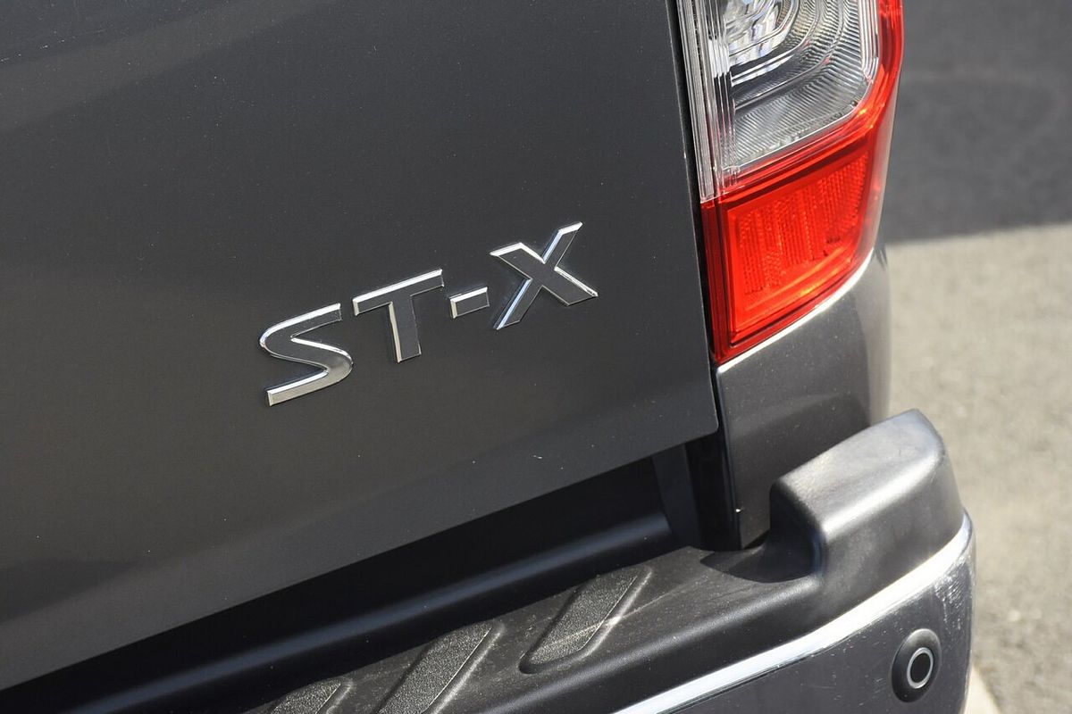 2018 Nissan Navara ST-X D23 Series 3 Rear Wheel Drive