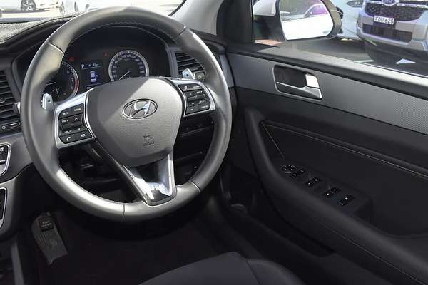 2017 Hyundai Sonata Active LF4