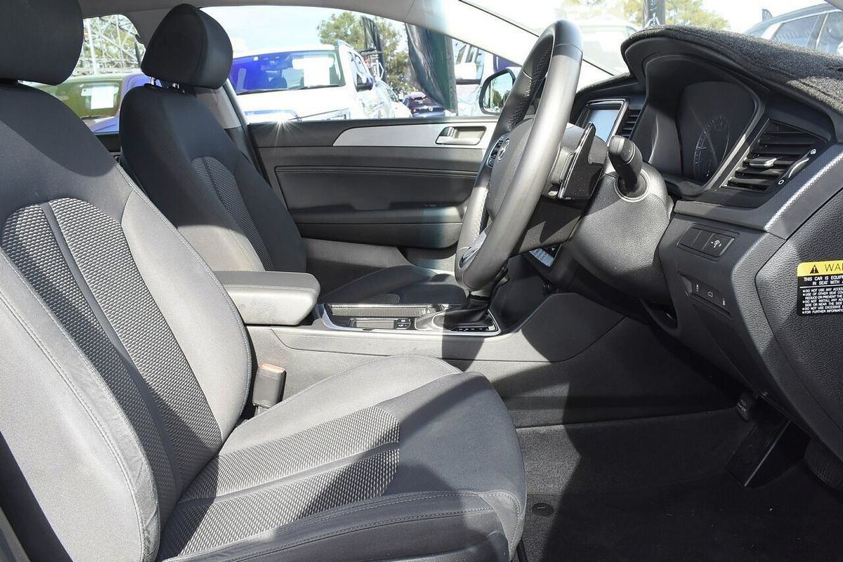 2017 Hyundai Sonata Active LF4