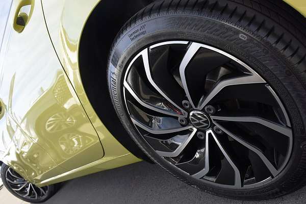 2023 Volkswagen Golf 110TSI Life 8