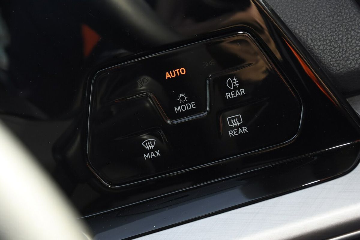 2023 Volkswagen Golf 110TSI Life 8