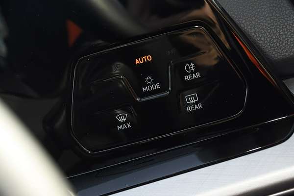 2023 Volkswagen Golf 110TSI Life 8