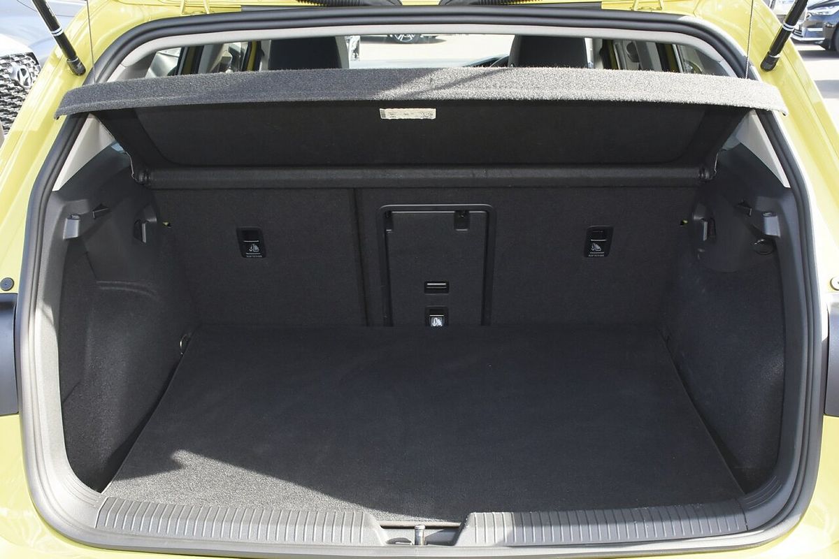 2023 Volkswagen Golf 110TSI Life 8