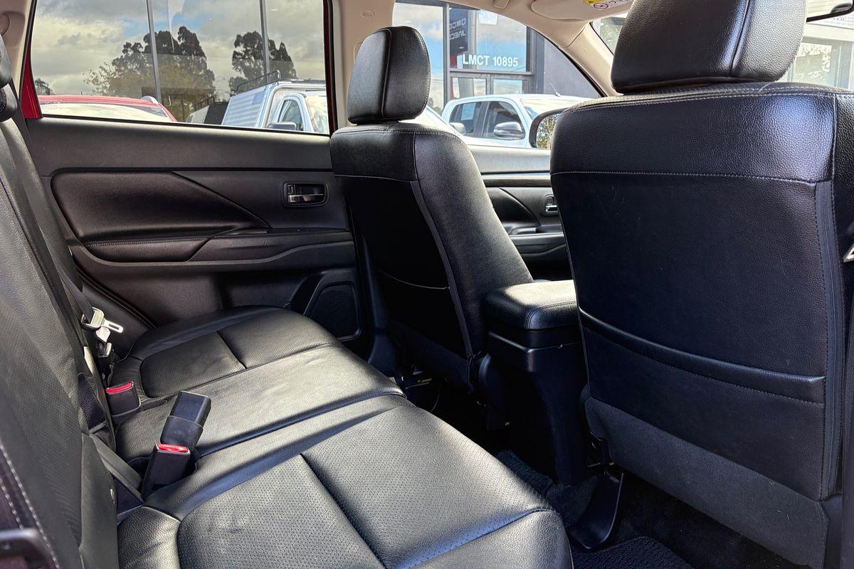 2018 Mitsubishi Outlander Exceed ZL