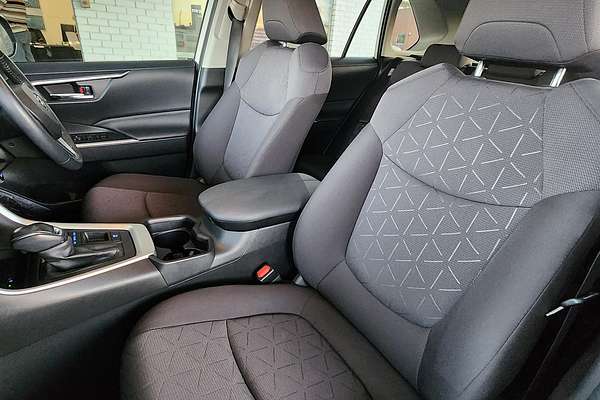 2021 Toyota RAV4 GXL AXAH52R