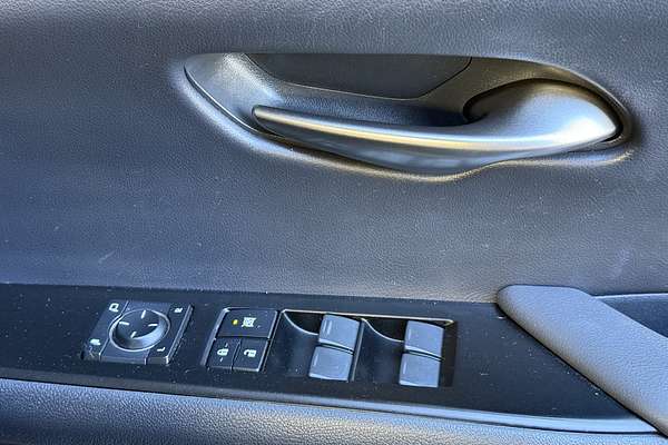 2020 Lexus UX UX200 Luxury MZAA10R