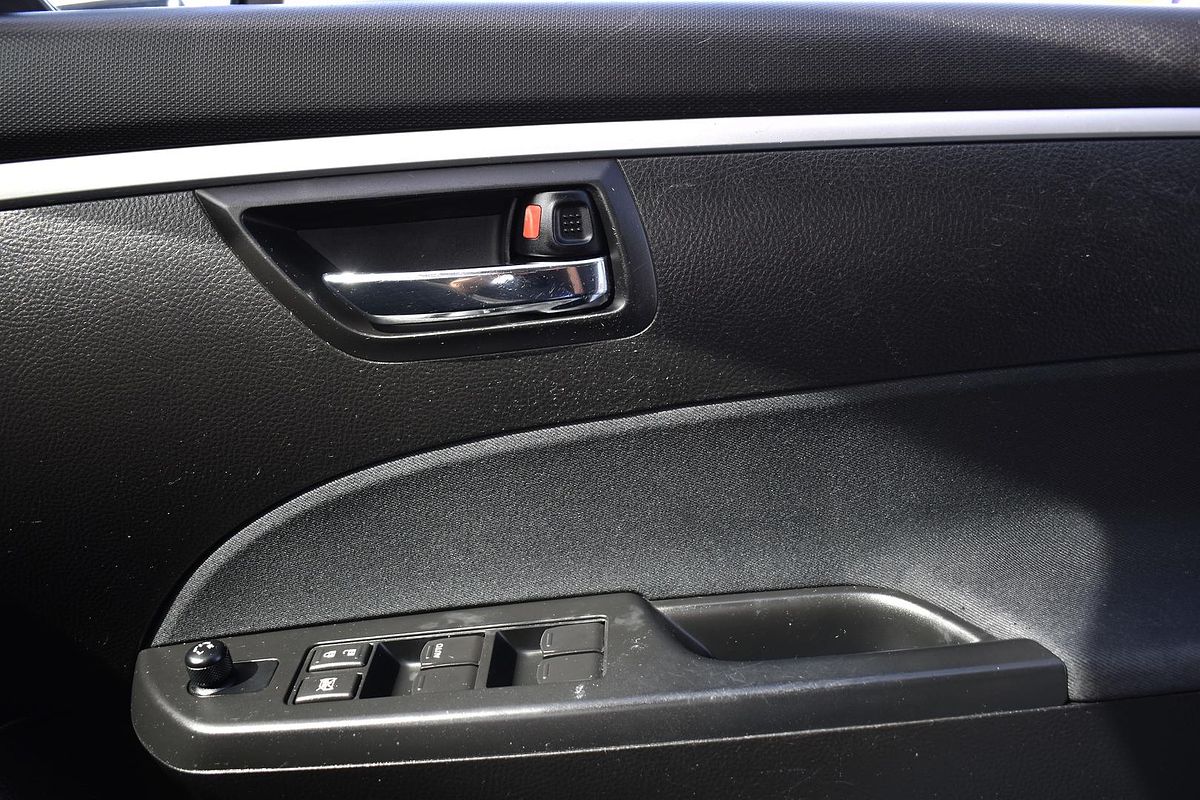 2012 Suzuki Swift GA FZ