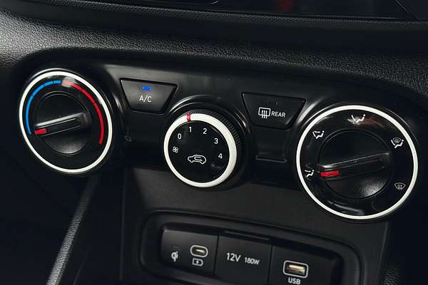 2024 Hyundai Venue Active QX.V5