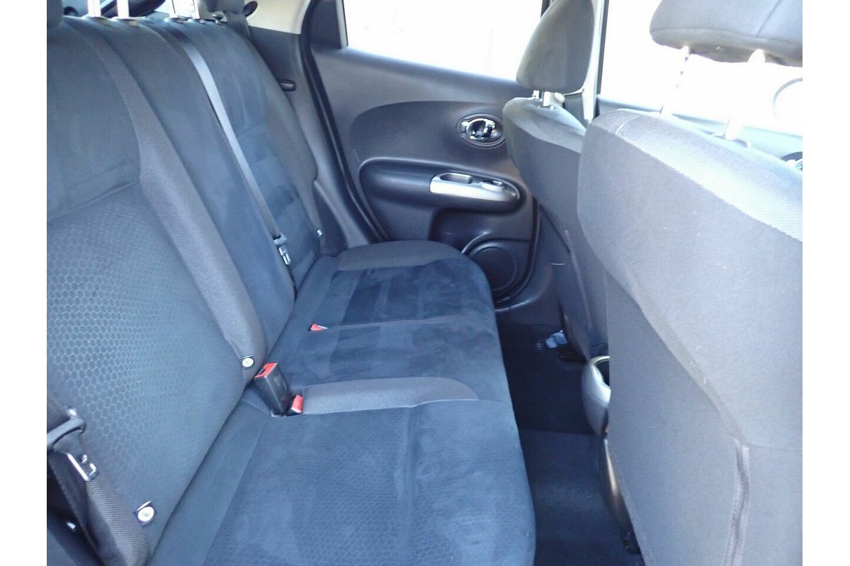 2013 Nissan Juke ST (FWD) F15