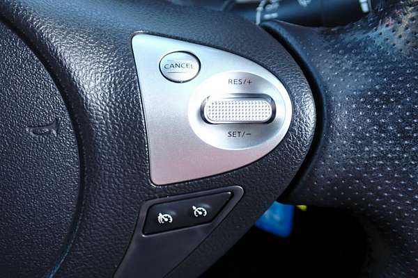 2013 Nissan Juke ST (FWD) F15
