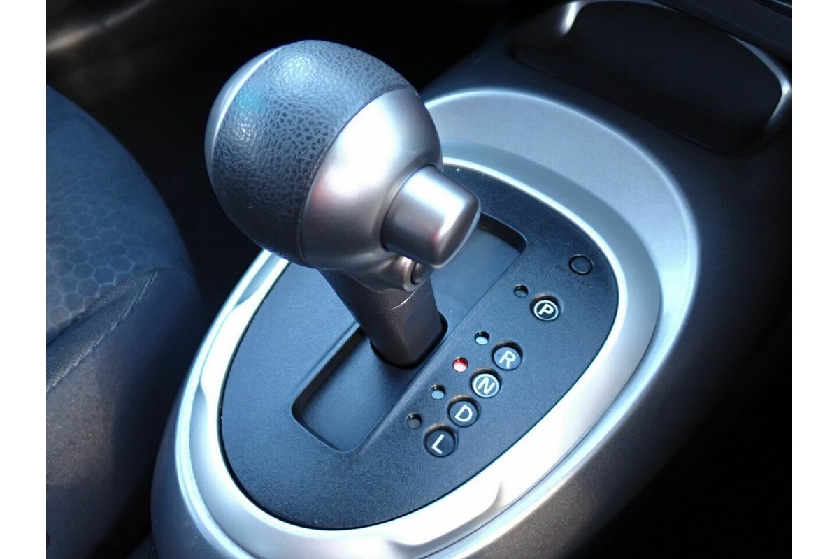 2013 Nissan Juke ST (FWD) F15