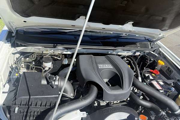 2015 Isuzu D-MAX SX High Ride Rear Wheel Drive