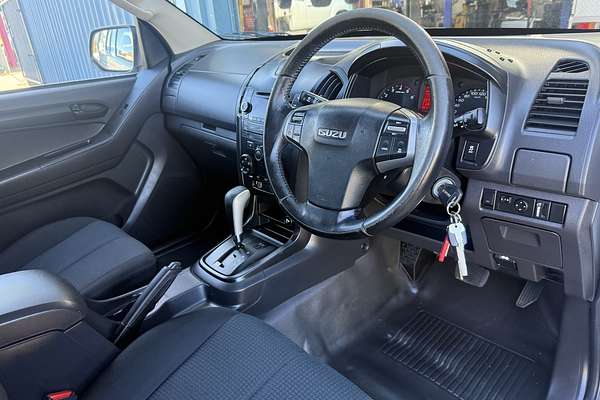 2015 Isuzu D-MAX SX High Ride Rear Wheel Drive