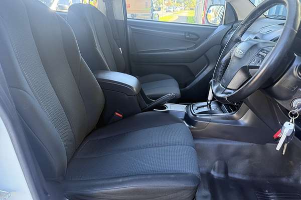 2015 Isuzu D-MAX SX High Ride Rear Wheel Drive