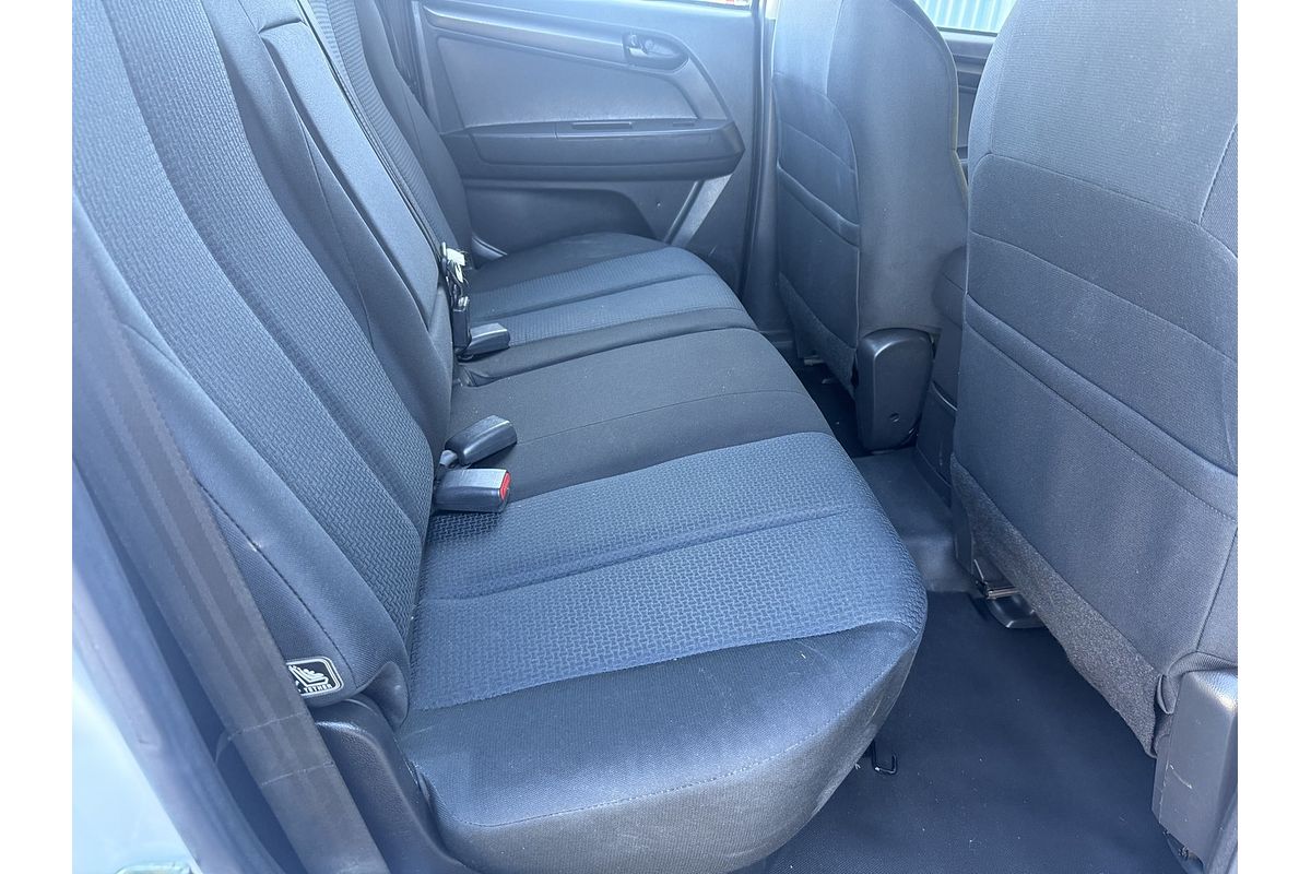 2015 Isuzu D-MAX SX High Ride Rear Wheel Drive