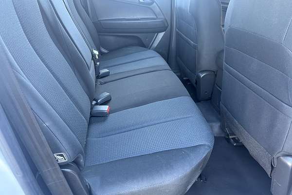2015 Isuzu D-MAX SX High Ride Rear Wheel Drive