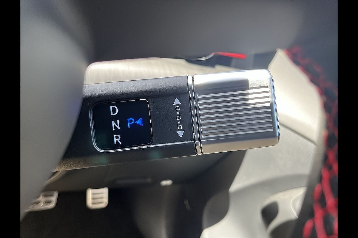 2025 Hyundai Kona Premium N Line SX2.V2