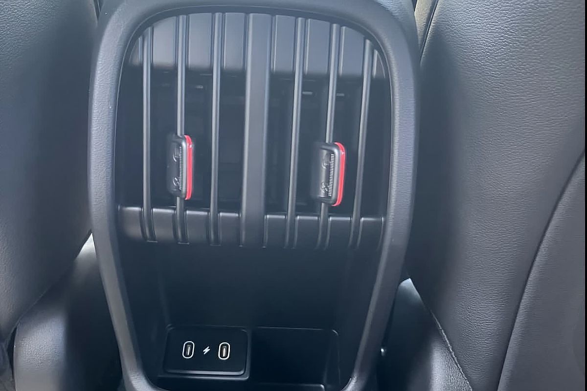 2025 Hyundai Kona Premium N Line SX2.V2