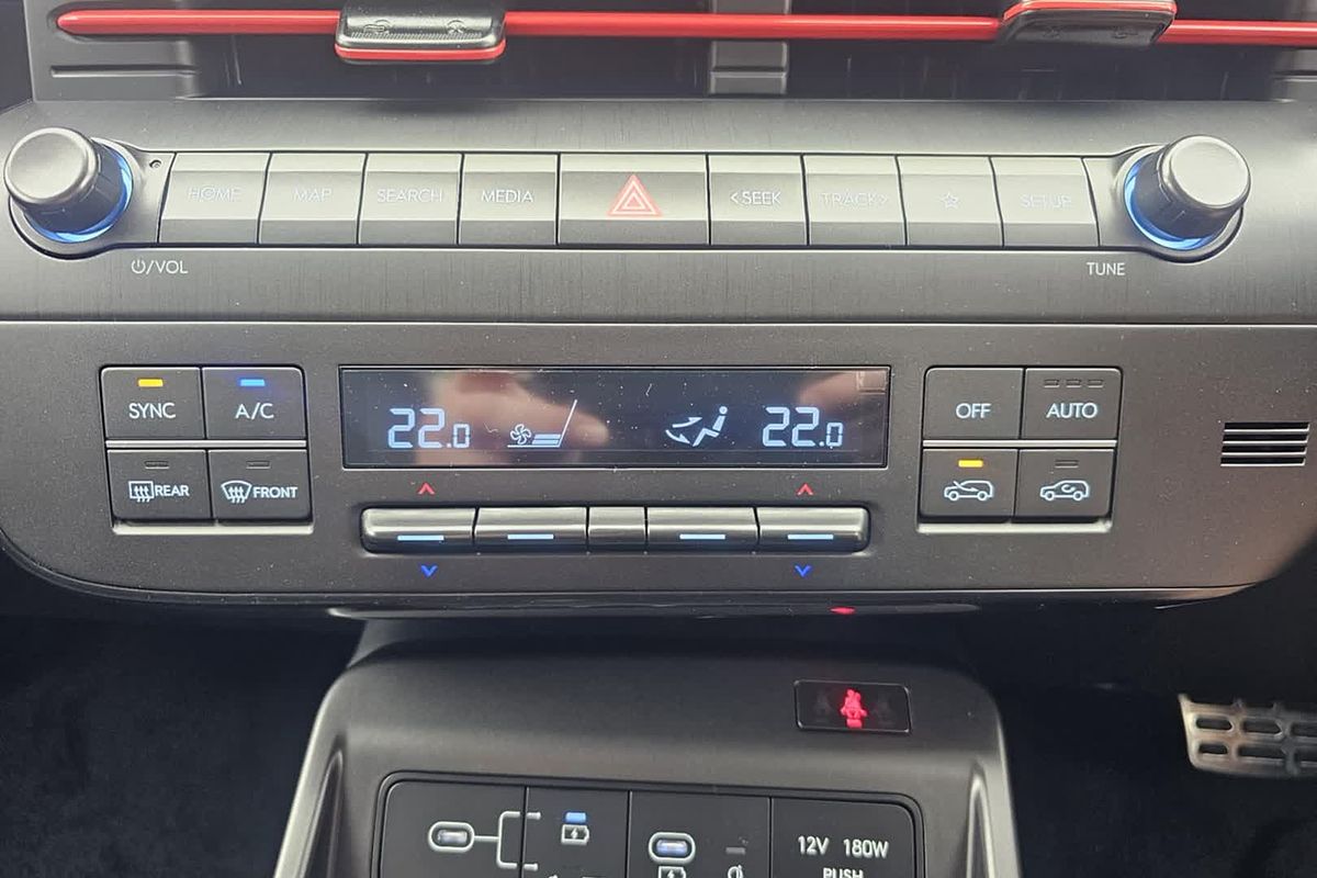 2025 Hyundai Kona Premium N Line SX2.V2