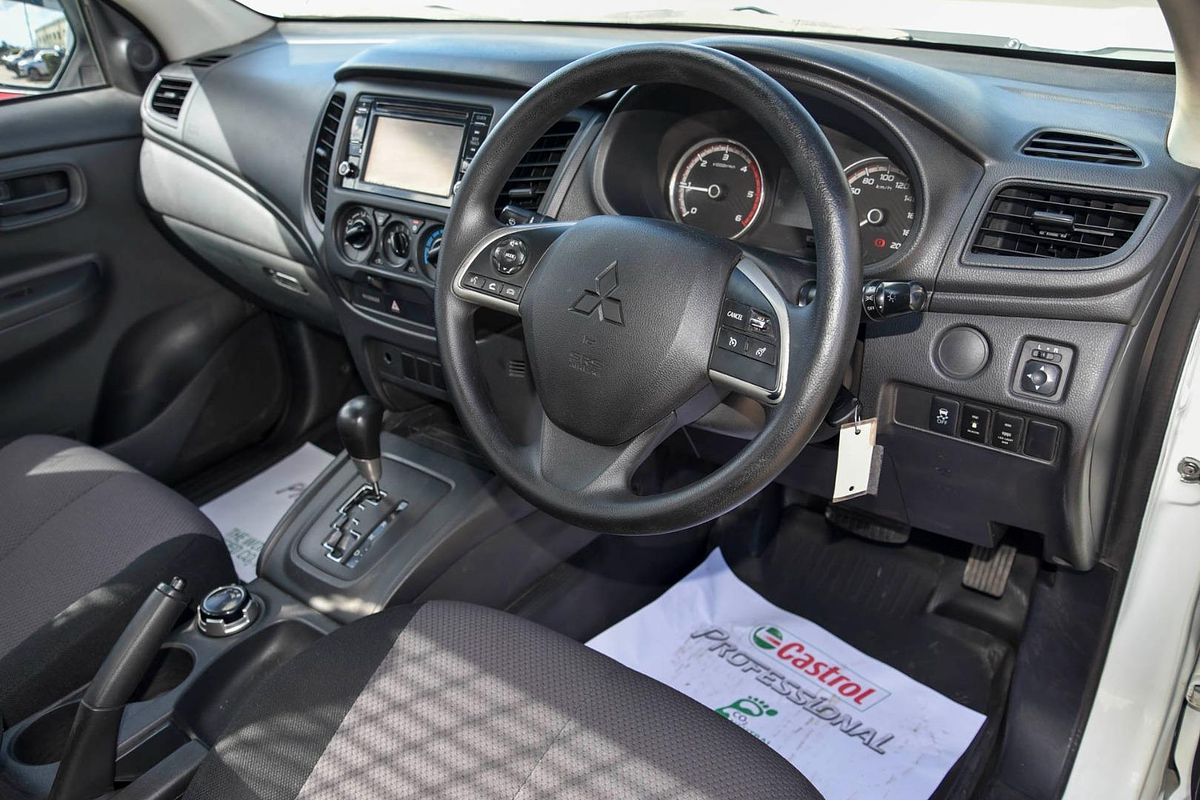 2019 Mitsubishi Triton GLX MR 4X4