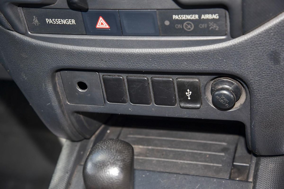 2019 Mitsubishi Triton GLX MR 4X4