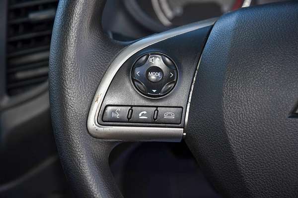 2019 Mitsubishi Triton GLX MR 4X4