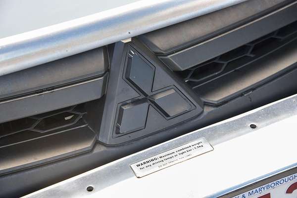 2019 Mitsubishi Triton GLX MR 4X4
