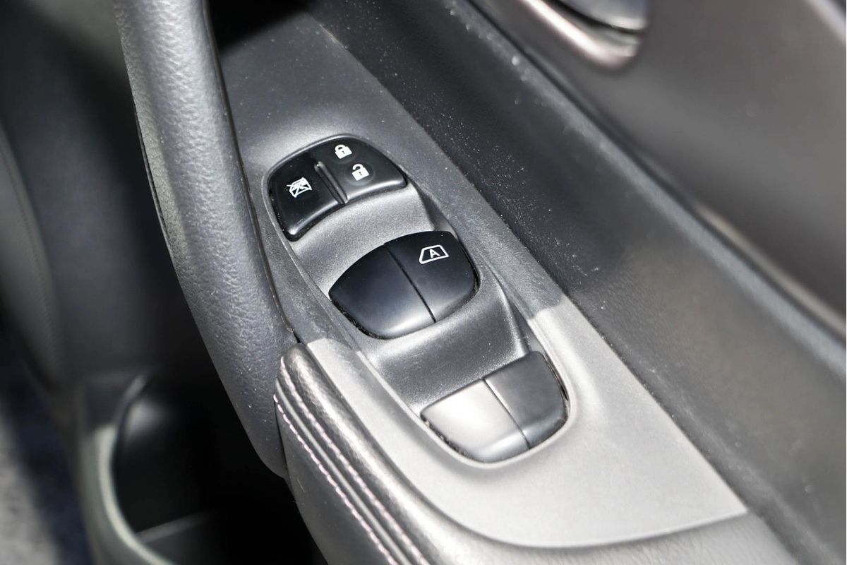 2016 Nissan X-TRAIL ST T32