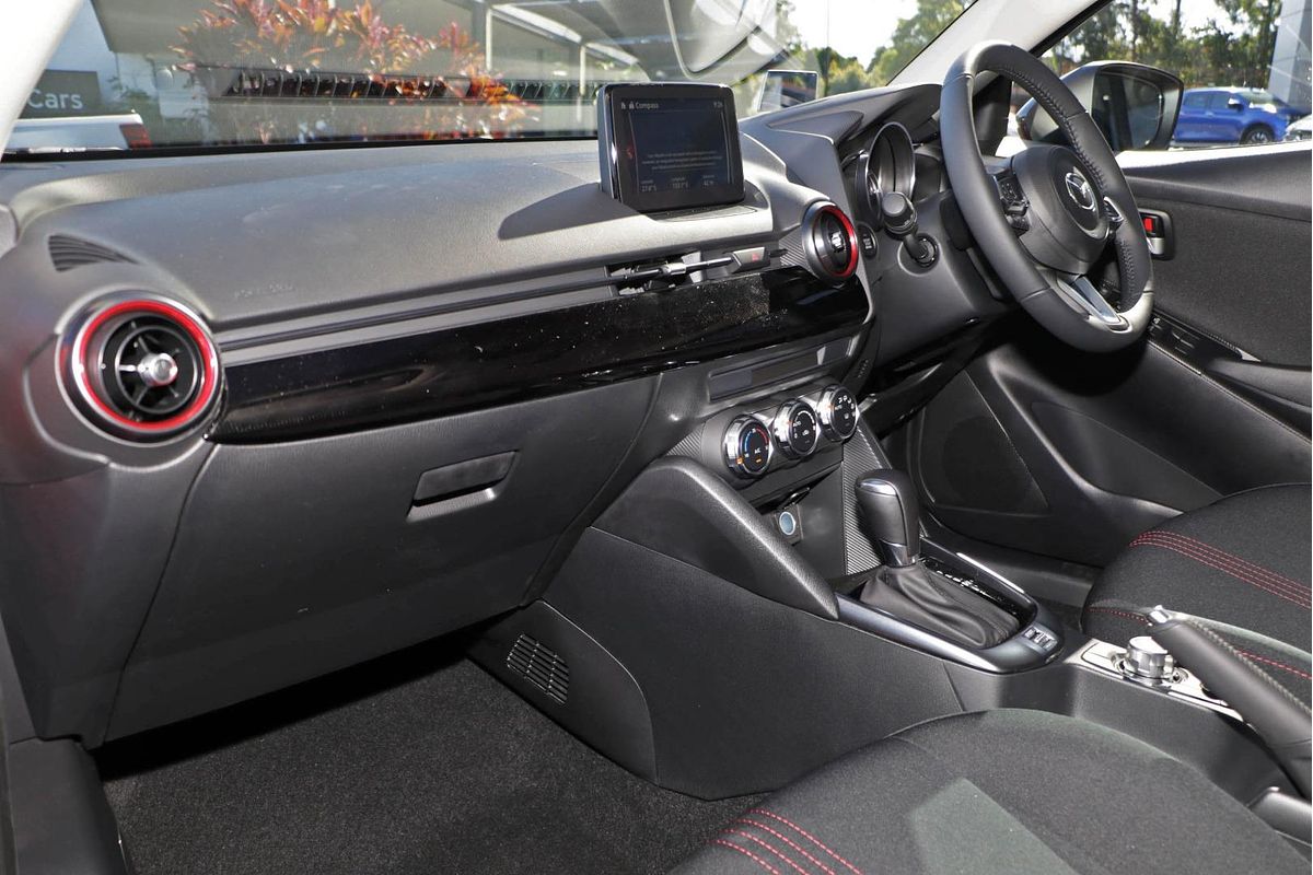 2025 Mazda 2 G15 Evolve DJ Series