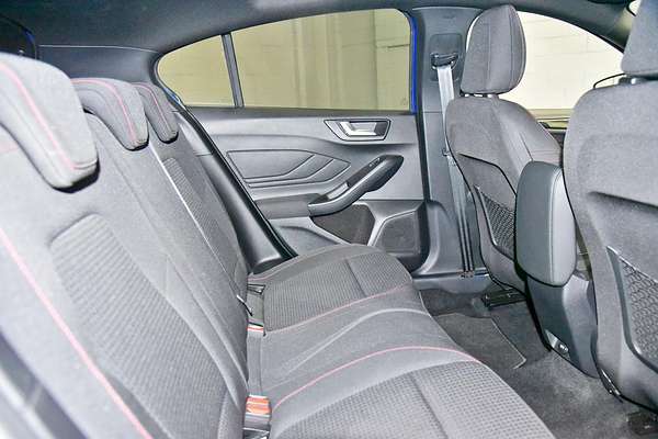 2021 Ford Focus ST-Line SA